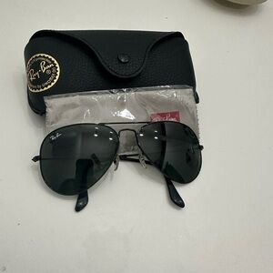 Ray-Ban Black Aviator Sunglasses
